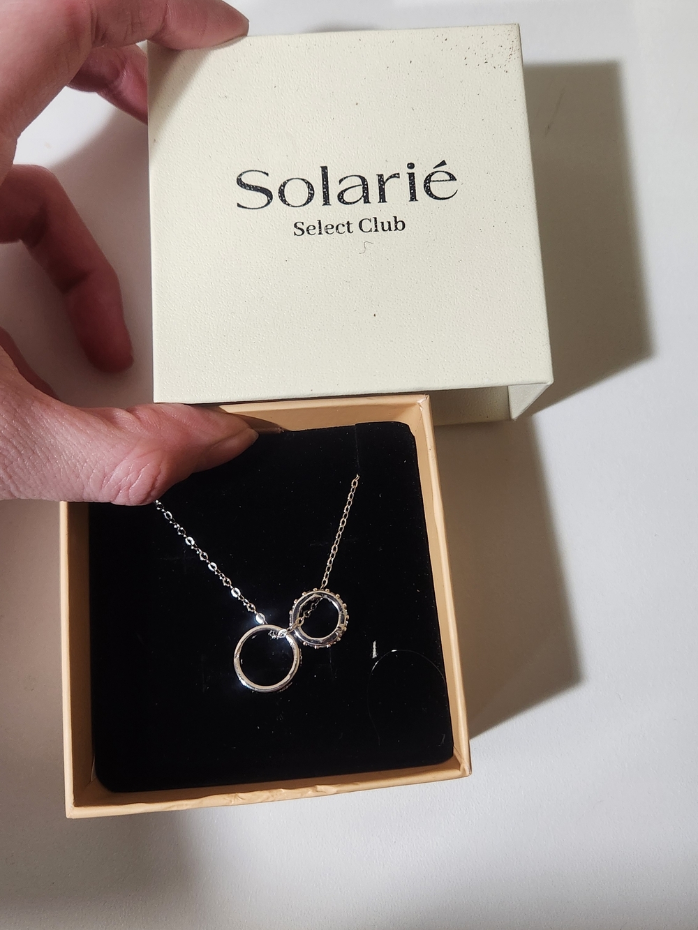 Women's Silver Interlocking Circle Necklace